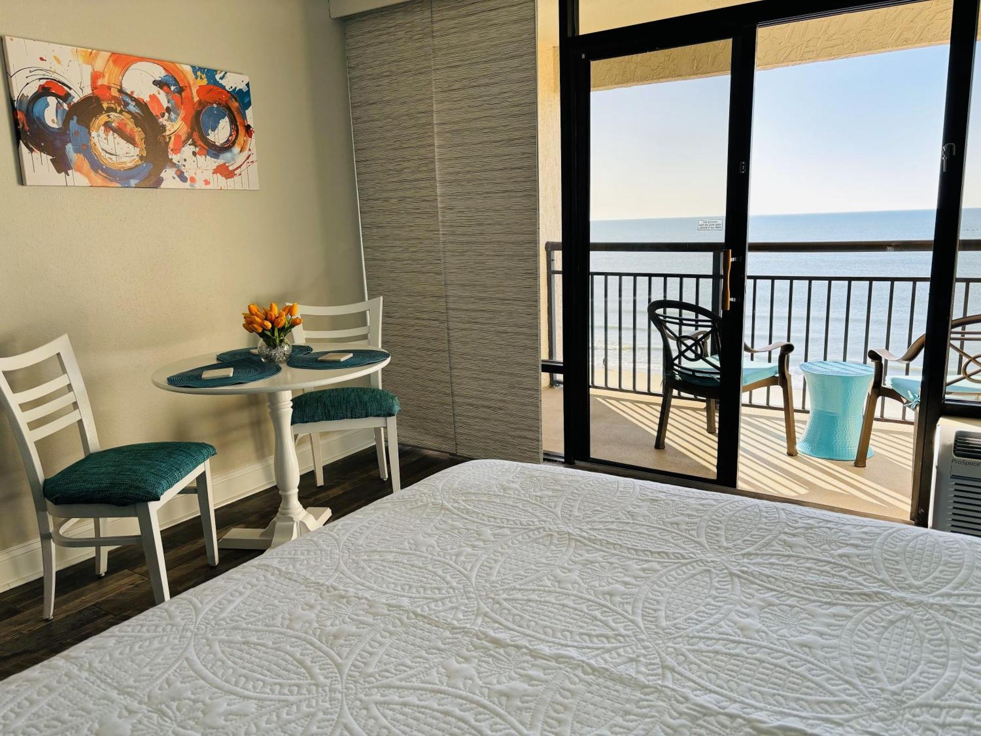 Sea La Vie Oceanfront Studio Миртл-Бич Экстерьер фото
