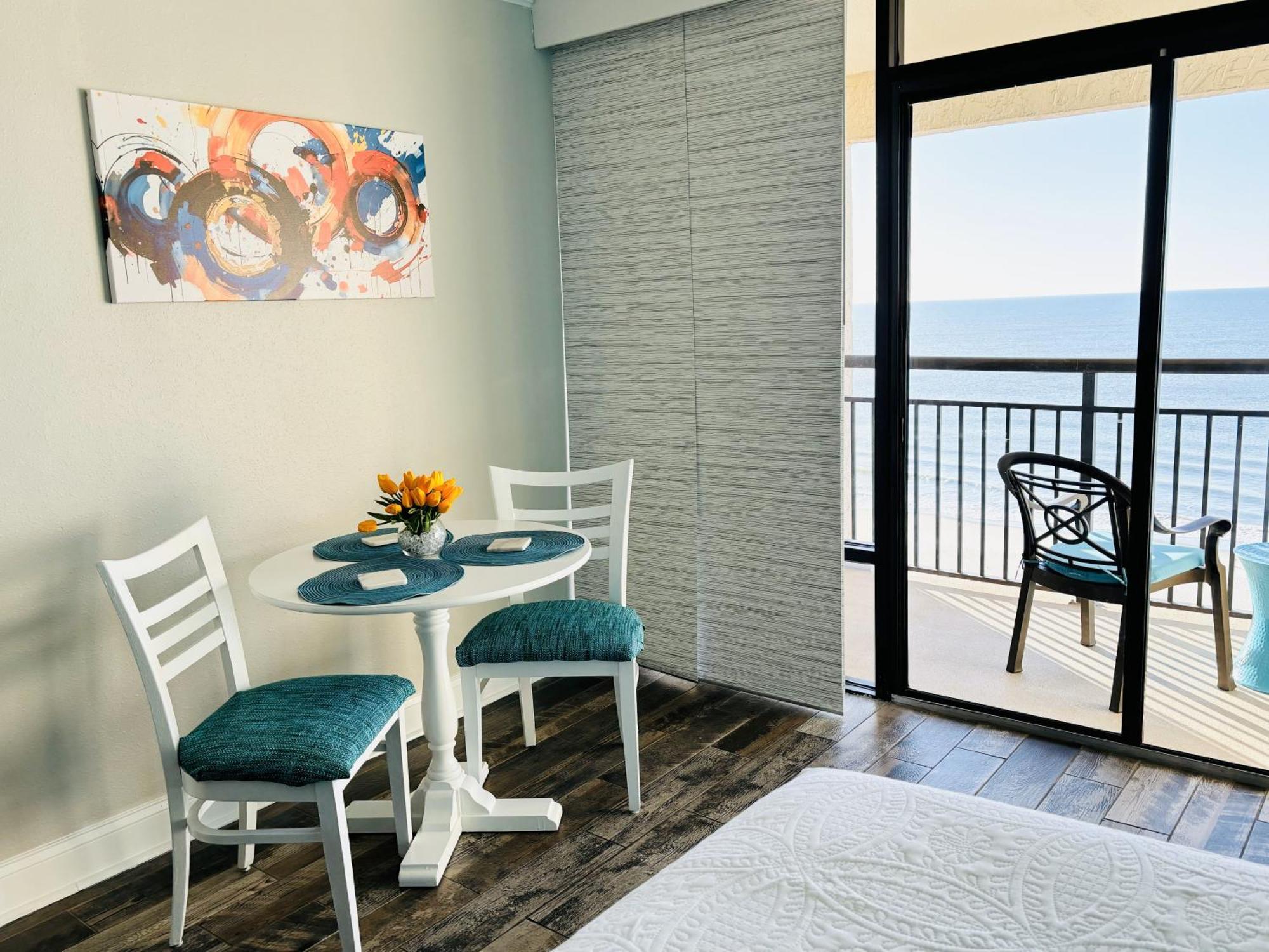 Sea La Vie Oceanfront Studio Миртл-Бич Экстерьер фото