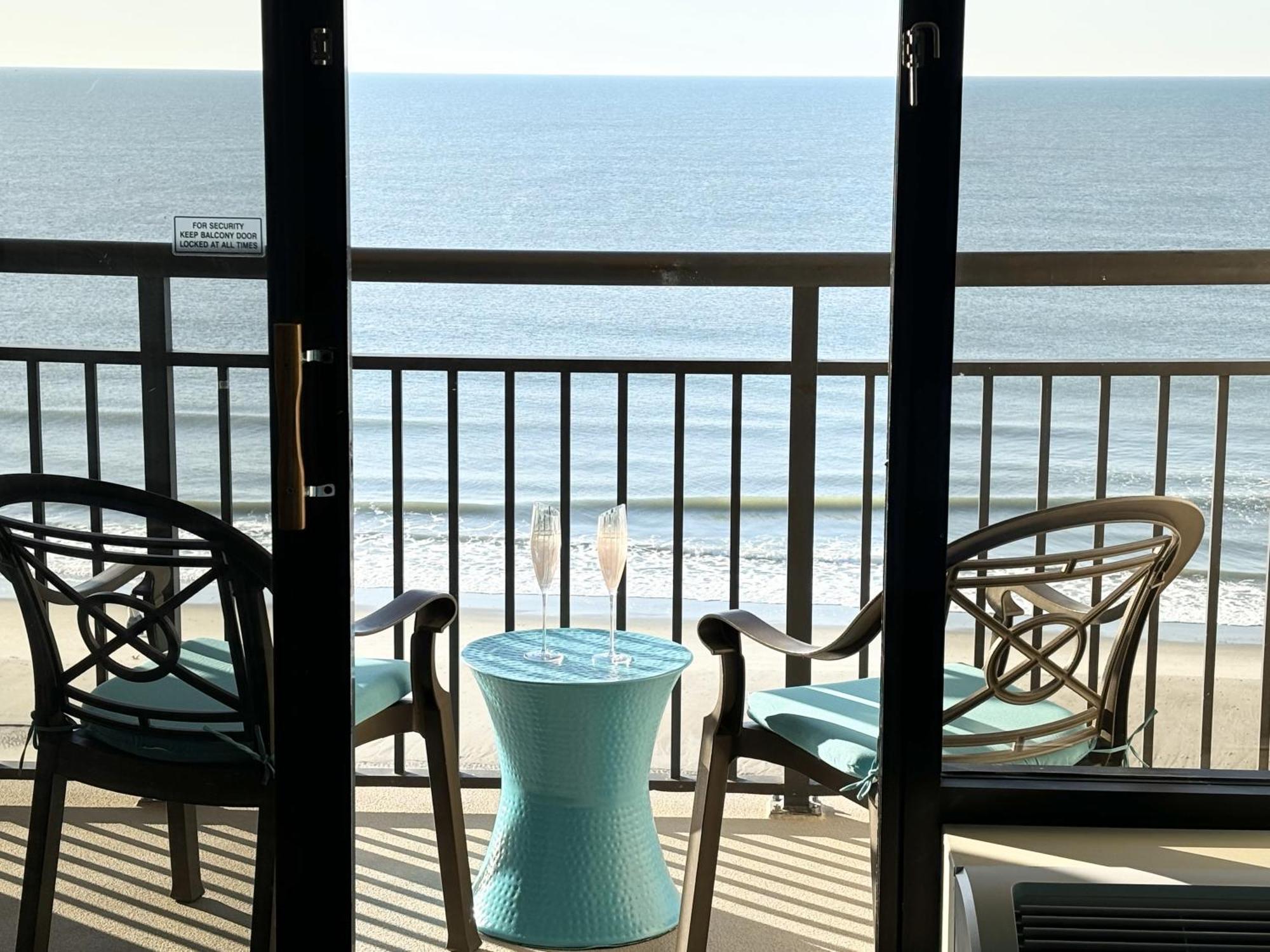 Sea La Vie Oceanfront Studio Миртл-Бич Экстерьер фото